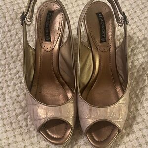 Claudia Ciuti Gold Peep-Toe Heels